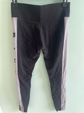 PINK YOGA Victoria's Secret Black Leggings with grey Side Panels